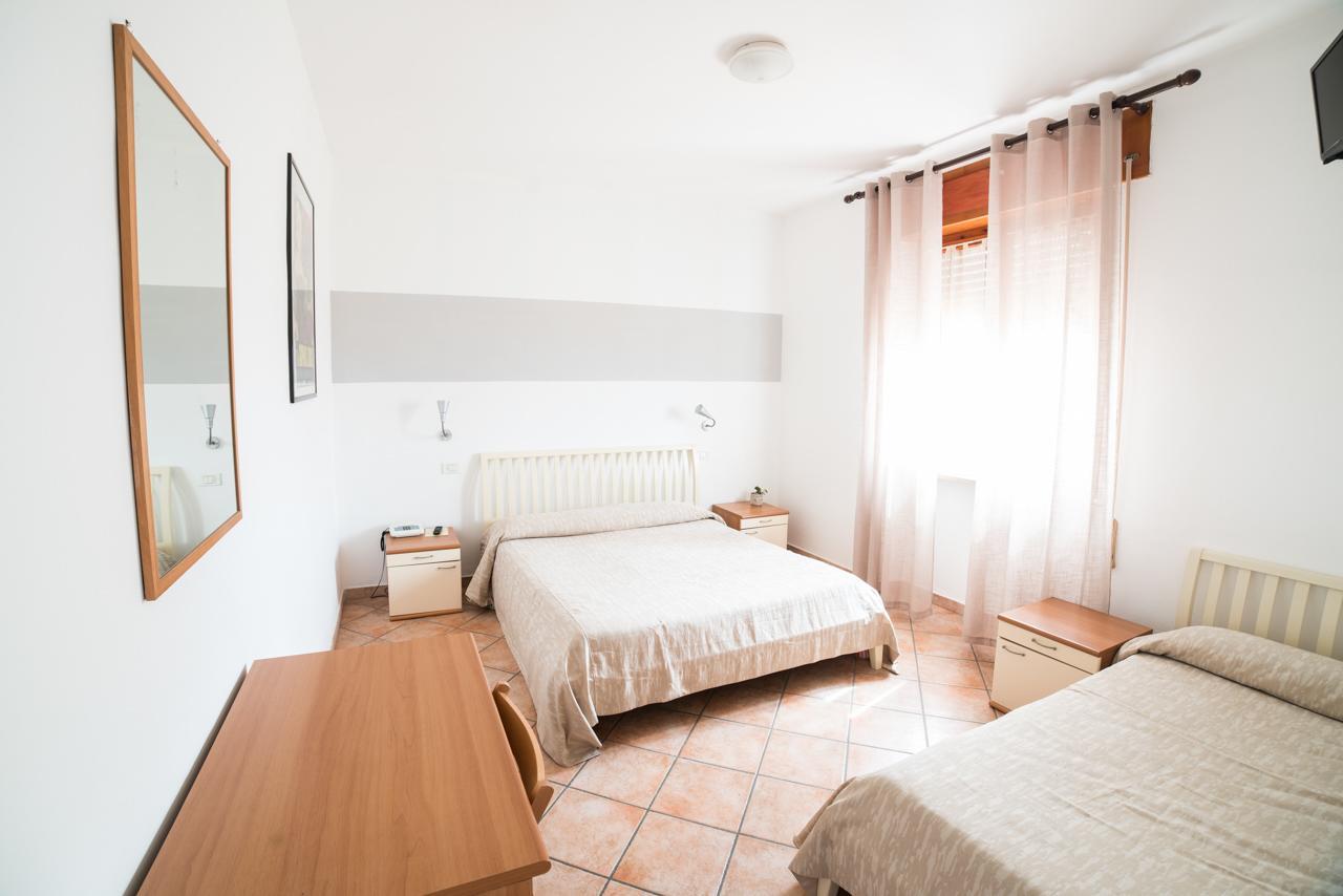 Hotel Da Renato Albinia Eksteriør billede